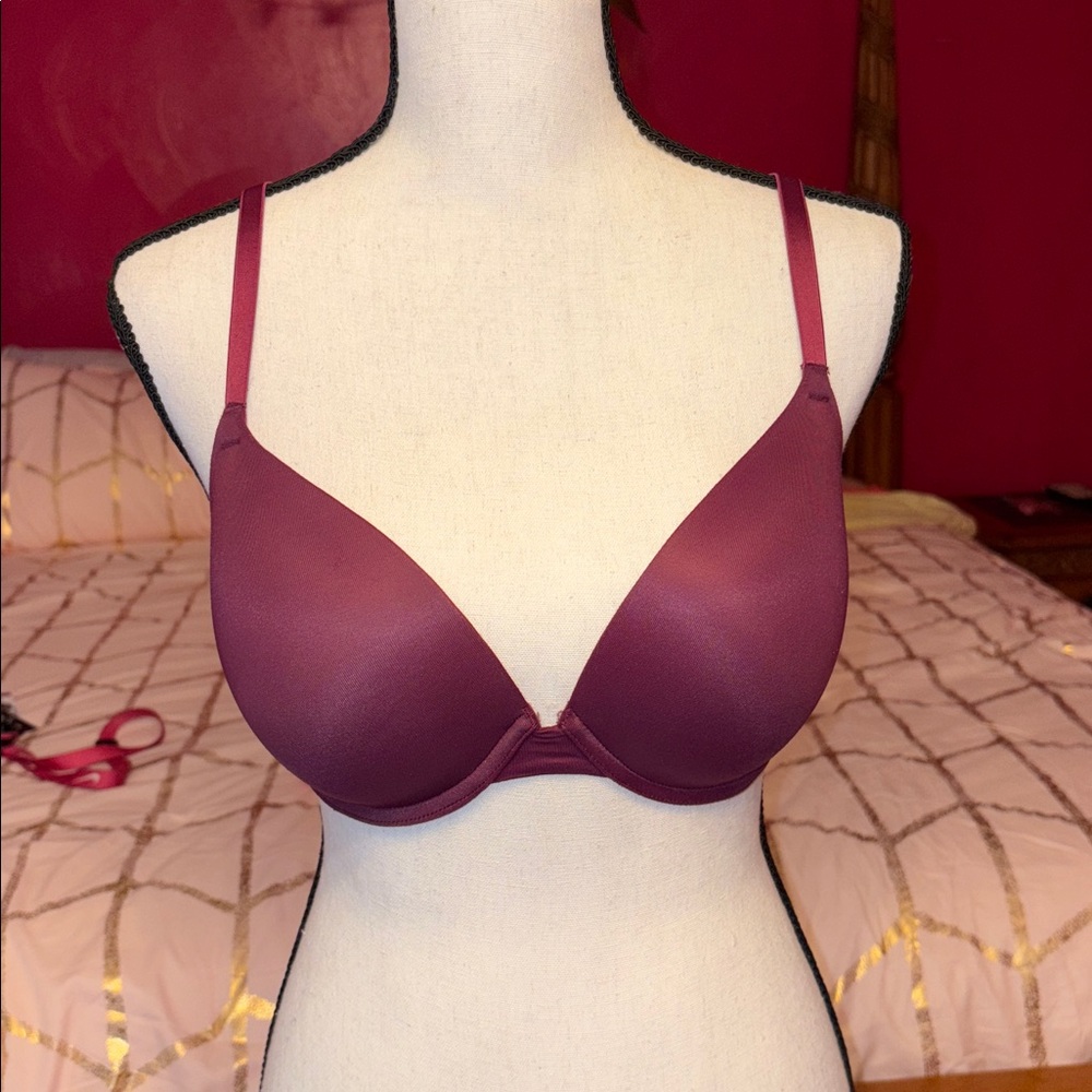 PINK Victoria's Secret Deep Purple Bra 32DD